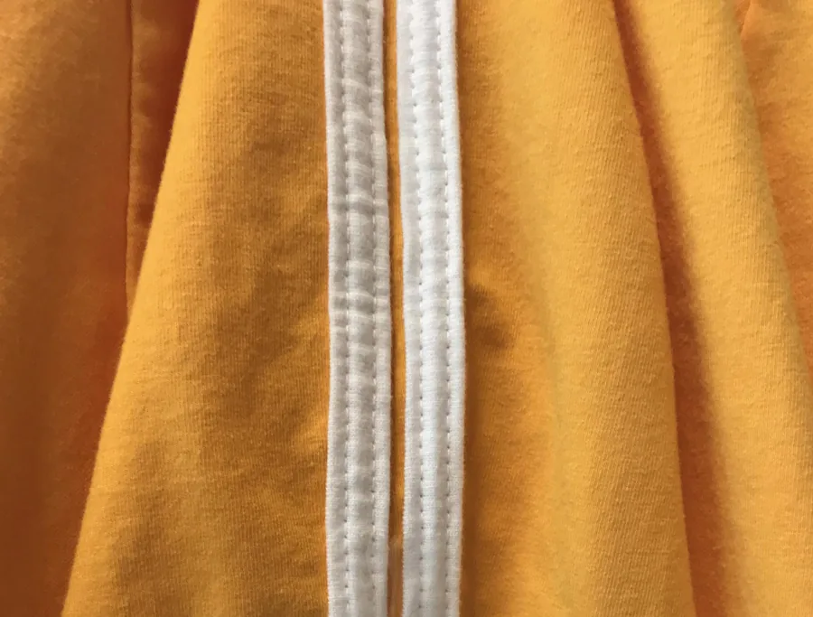 H&M aerobic outfit with two stripes